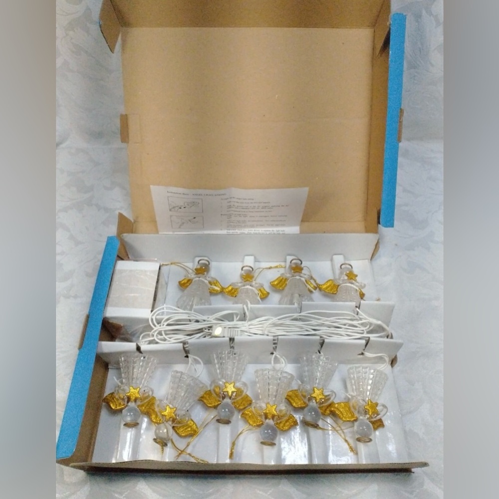 2003 Avon Angel String Lights New Open Box Gold & White Delicate Christmas Angel
